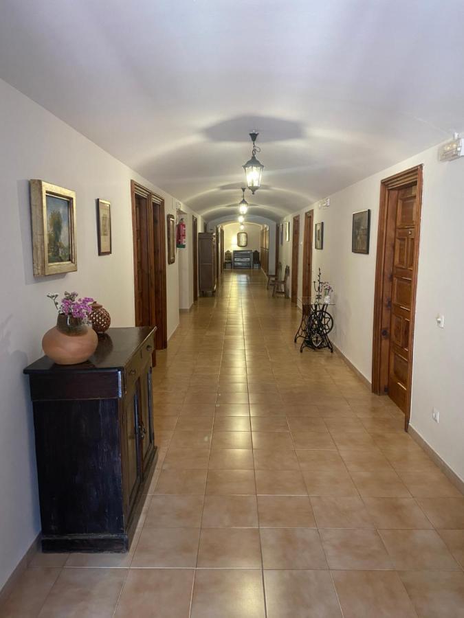 Monasterio De Santa Maria De Valvanera Ангиано Экстерьер фото