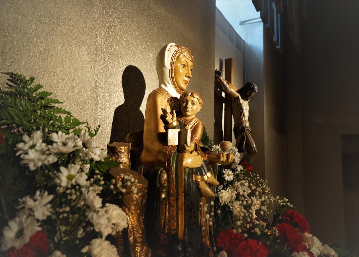 Monasterio De Santa Maria De Valvanera Ангиано Экстерьер фото